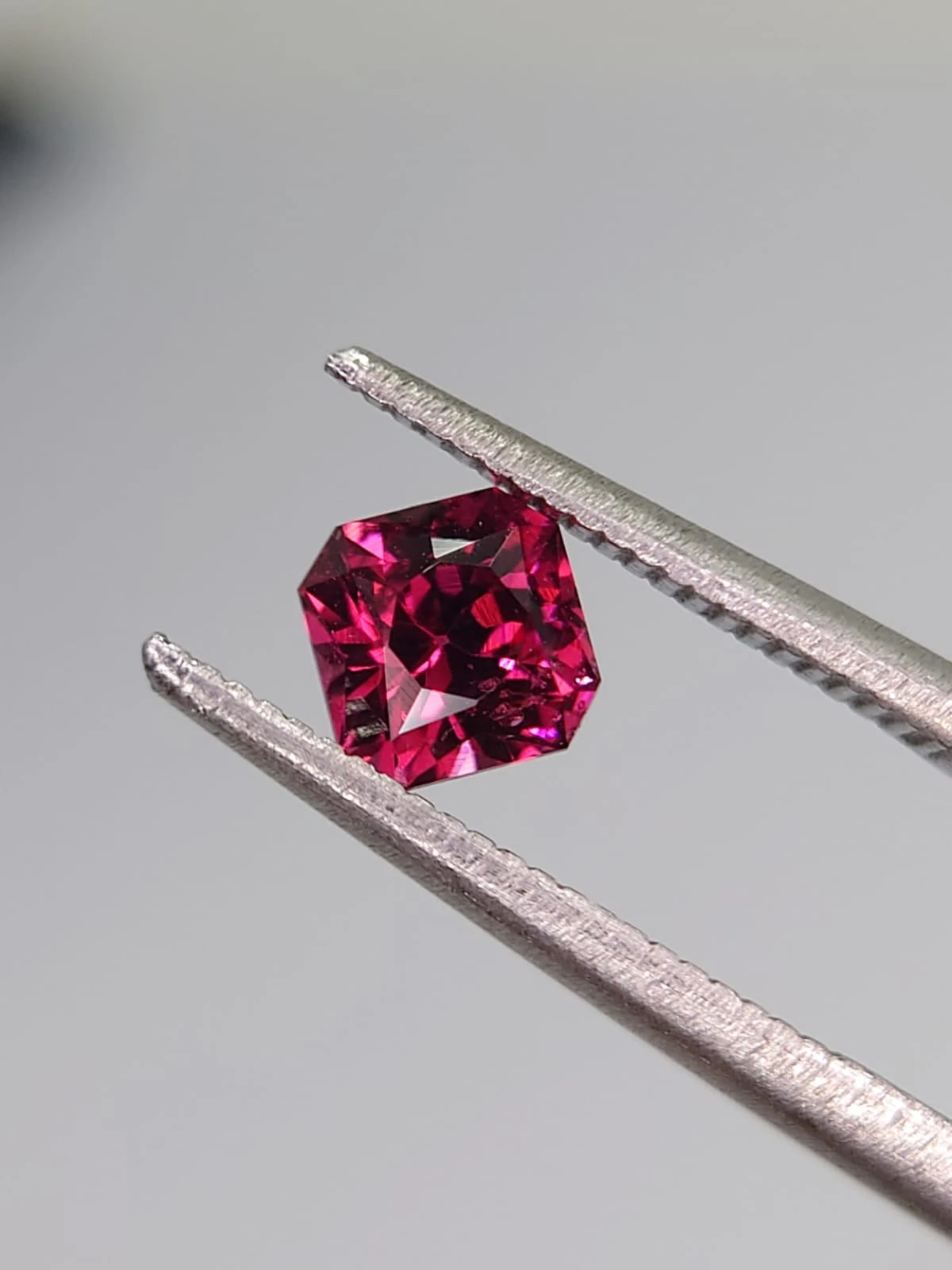 0.7ct Natural Malaya Garnet in Fancy Cut from Tanzania — view 2